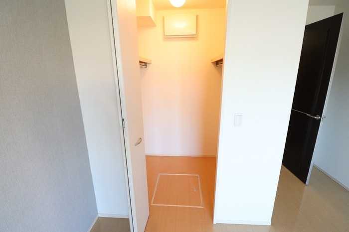 ��ʌ��z�J�s�{�{���S���ڂ̃A�p�[�g�̎��[