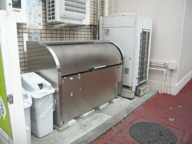 ��ʌ��������܎s�Y�a�撇���R���ڂ̃}���V�����̂��̑�