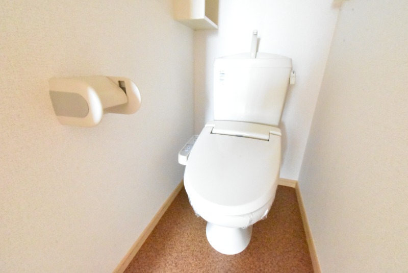 ��ʌ�����s�k����Q���ڂ̃A�p�[�g�̃g�C��