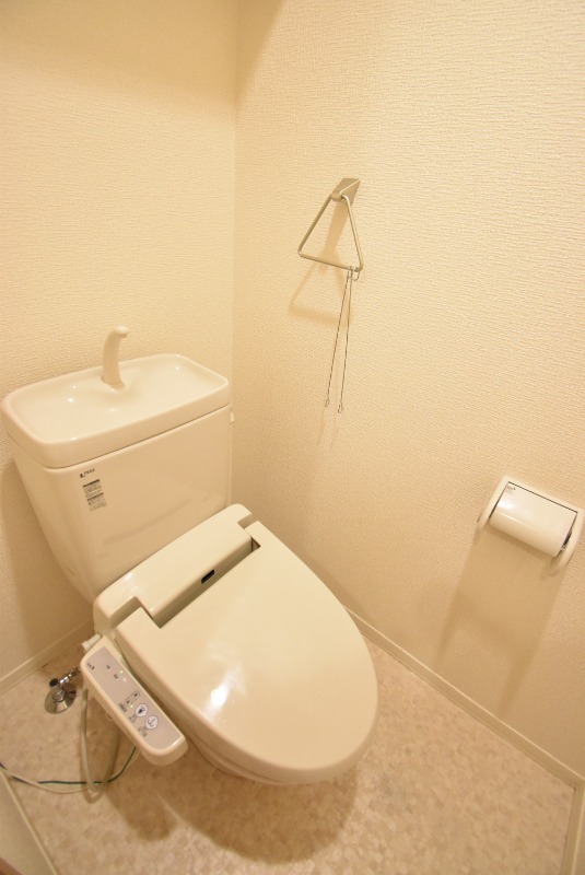 ��ʌ�����s�˒˂Q���ڂ̃A�p�[�g�̃g�C��