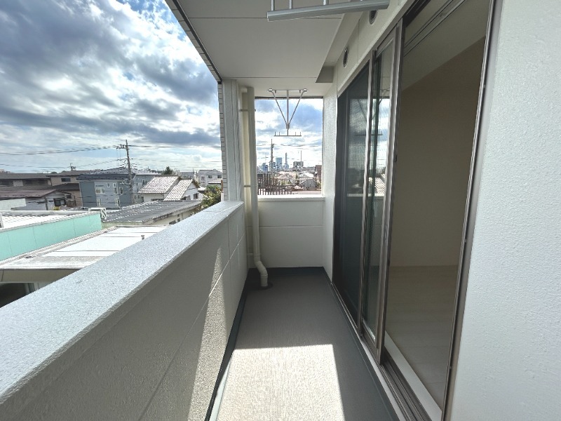 ��ʌ��������܎s��{�捂�@���Q���ڂ̃}���V�����̃o���R�j�[