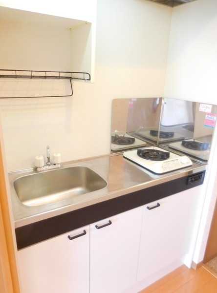 ��ʌ��������܎s��{��{���Q���ڂ̃}���V�����̃L�b�`��