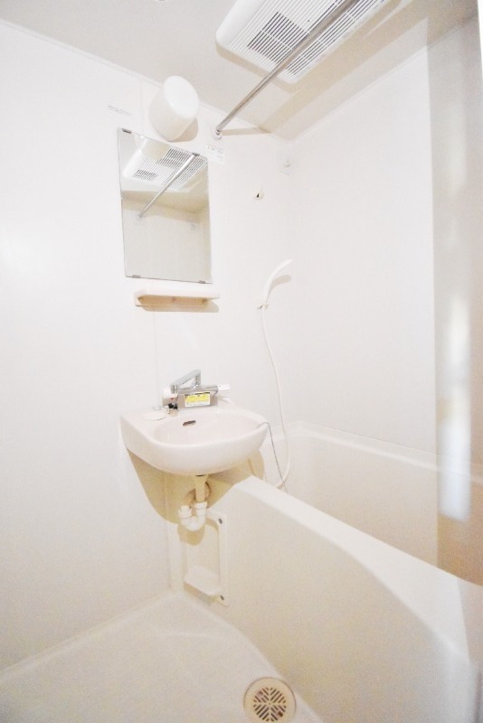 ��ʌ��������܎s�k��y�C���P���ڂ̃A�p�[�g�̃o�X