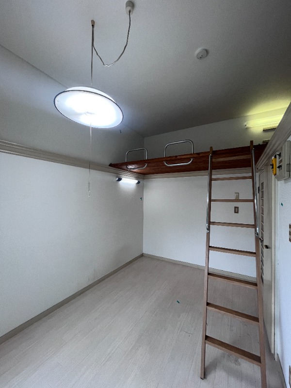 ��ʌ��������܎s�����擌��{�S���ڂ̃A�p�[�g�̋��ԁE���r���O