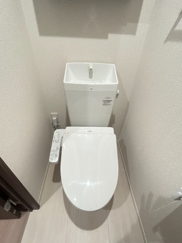 ��ʌ��������܎s�k��{�����S���ڂ̃A�p�[�g�̃g�C��