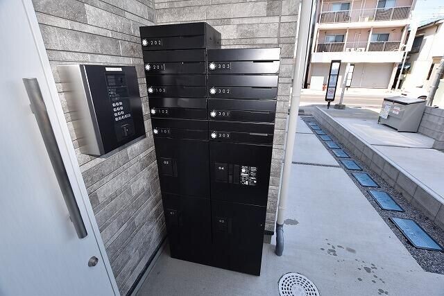 ��ʌ��������܎s��{����ؒ��S���ڂ̃A�p�[�g�̂��̑�