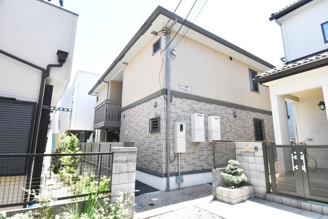 ��ʌ��������܎s�Y�a��{���Q����21-10�̃A�p�[�g�̌����O��