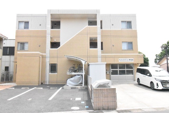 ��ʌ�����s�˒˓�R����8-24�̃}���V�����̌����O��