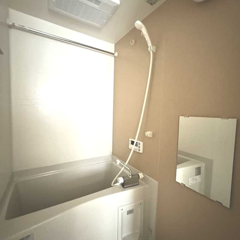 ��ʌ��������܎s������x�蒬�̃A�p�[�g�̃o�X