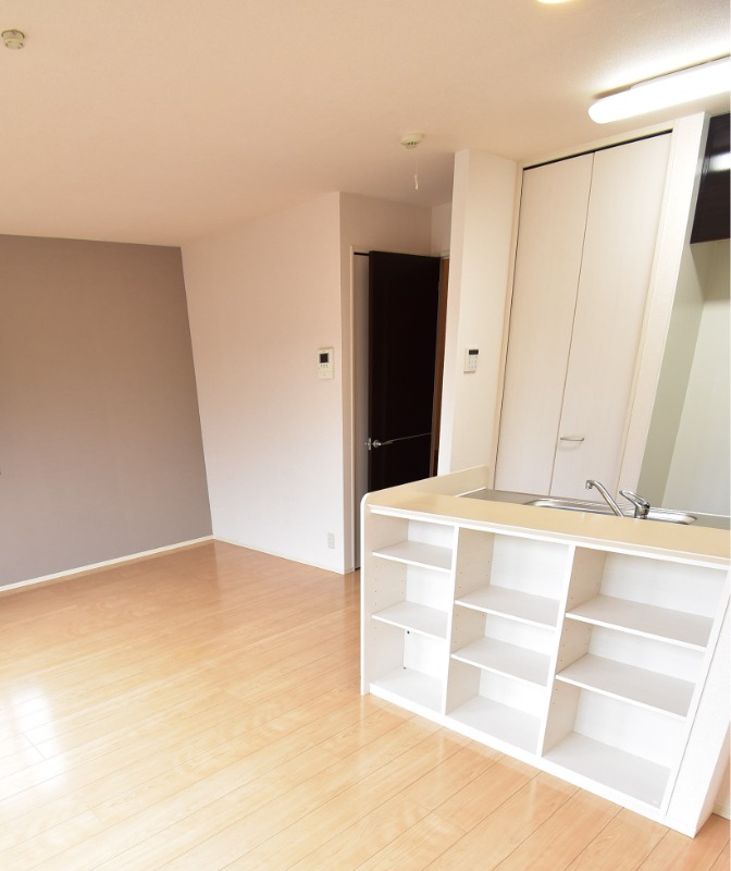 ��ʌ��������܎s����厚���V�n�̃e���X�n�E�X�̋����E���r���O