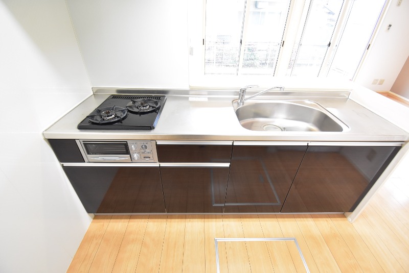 ��ʌ��������܎s����厚���V�n�̃e���X�n�E�X�̃L�b�`��