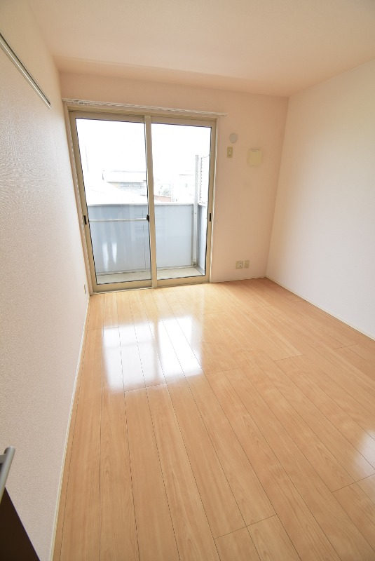 ��ʌ��������܎s����厚���V�n�̃e���X�n�E�X�̂��̑������E�X�y�[�X