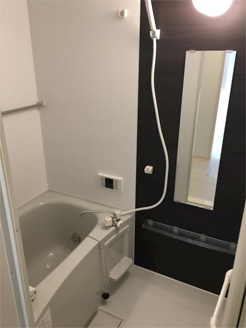 ��ʌ��������܎s�΋�����R���ڂ̃A�p�[�g�̃o�X