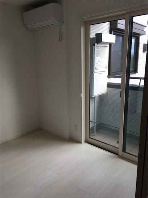 ��ʌ��������܎s�΋�����R���ڂ̃A�p�[�g�̂��̑������E�X�y�[�X