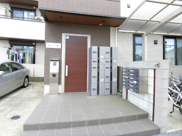 ��ʌ��������܎s�΋�����R���ڂ̃A�p�[�g�̃G���g�����X