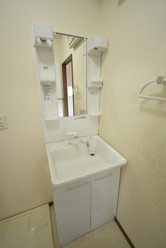 ��ʌ��������܎s�k��g�쒬�P���ڂ̃A�p�[�g�̐��ʏ�