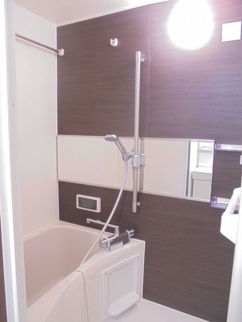 ��ʌ��������܎s�k����i���Q���ڂ̃A�p�[�g�̃o�X