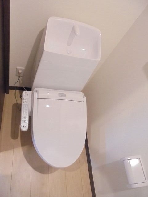 ��ʌ��������܎s�k����i���Q���ڂ̃A�p�[�g�̃g�C��