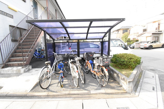 ��ʌ��������܎s����厚���m��̃A�p�[�g�̂��̑�