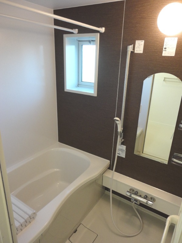 ��ʌ�����s�厚���s�̃A�p�[�g�̃o�X