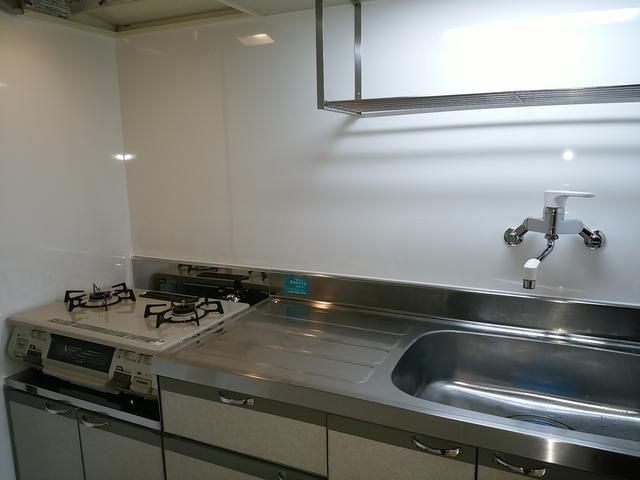 ��ʌ��������܎s��{����ؒ��Q���ڂ̃}���V�����̃L�b�`��