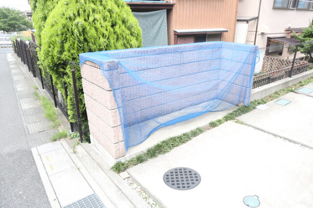 ��ʌ�����s�厚������̃A�p�[�g�̂��̑�