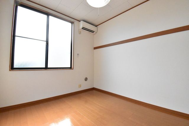 ��ʌ�����s������U���ڂ̃A�p�[�g�̂��̑�