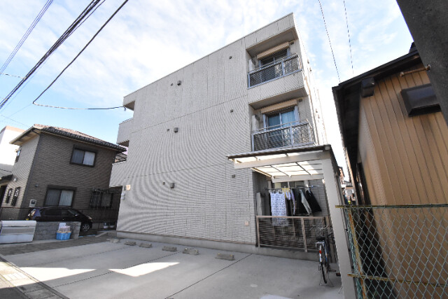 ��ʌ��z�J�s�k�z�J�Q���ڂ̃}���V�����̌����O��