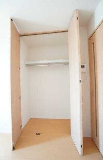 ��ʌ��z�J�s�k�z�J�Q���ڂ̃}���V�����̎��[