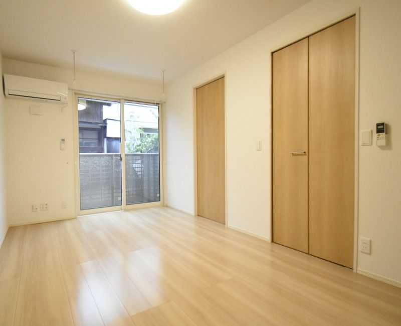 ��ʌ������s�����P���ڂ̃A�p�[�g�̂��̑������E�X�y�[�X