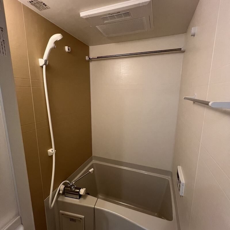 ��ʌ��������܎s������{�����Q���ڂ̃A�p�[�g�̃o�X