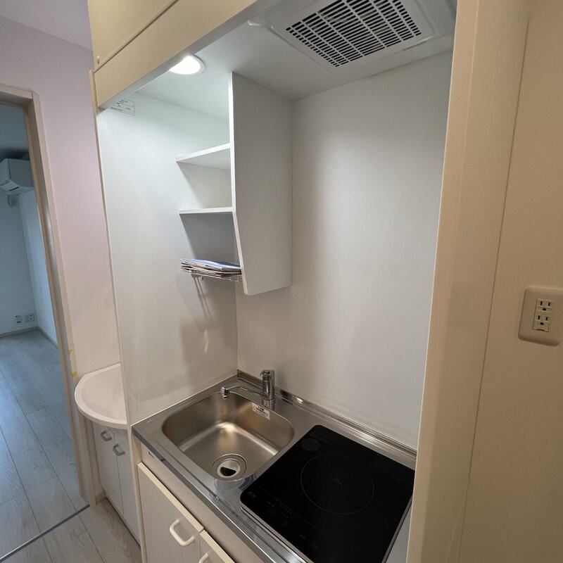 ��ʌ��������܎s������{�����Q���ڂ̃A�p�[�g�̃L�b�`��