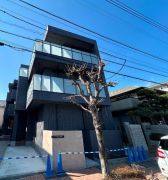 ��ʌ��������܎s�Y�a���ՂP�O����6-19-2�̃}���V�����̌����O��