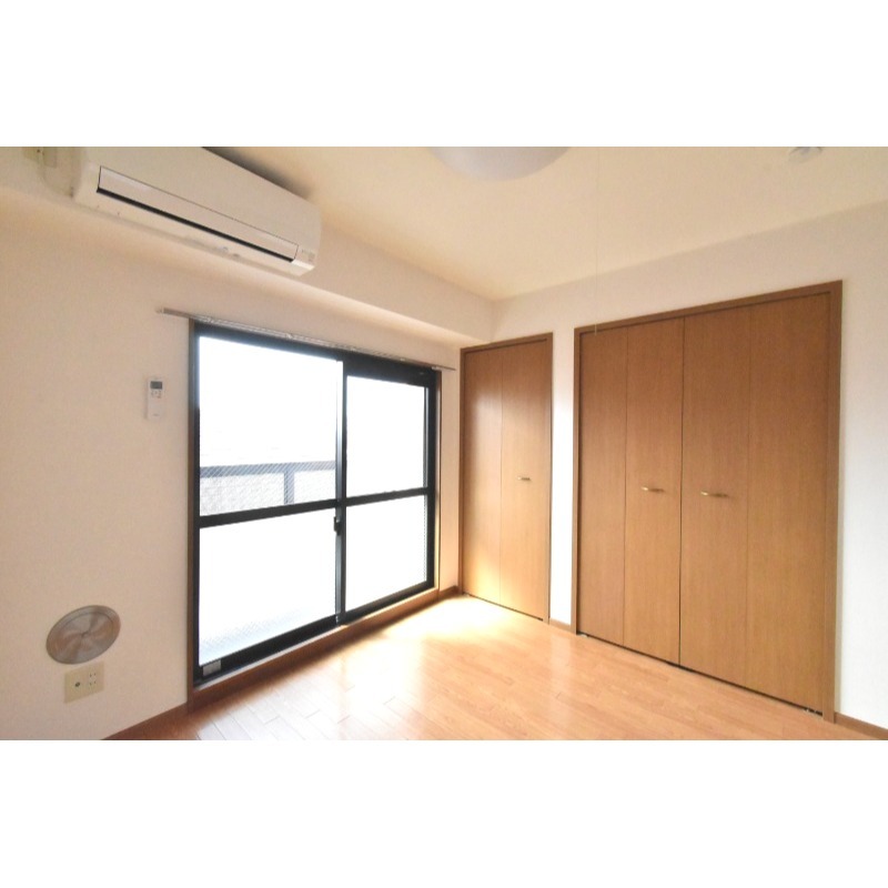 ��ʌ��z�J�s�ԎR���P���ڂ̃}���V�����̂��̑������E�X�y�[�X