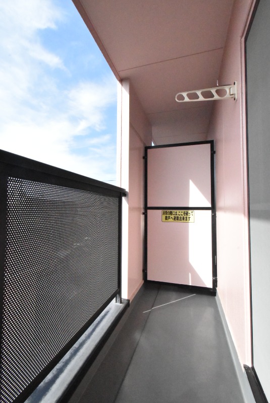 ��ʌ��z�J�s�ԎR���P���ڂ̃}���V�����̃o���R�j�[