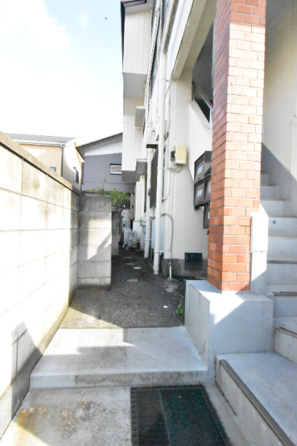 ��ʌ�����s�˒˓��Q���ڂ̃}���V�����̃G���g�����X