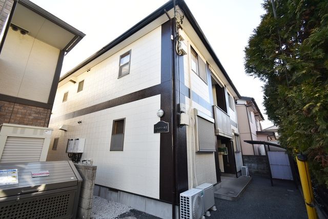 ��ʌ��������܎s��{��听���R����180-1�̃A�p�[�g�̌����O��