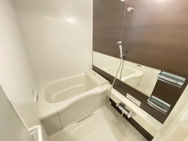 ��ʌ��������܎s�Y�a�撇���S���ڂ̃A�p�[�g�̃o�X