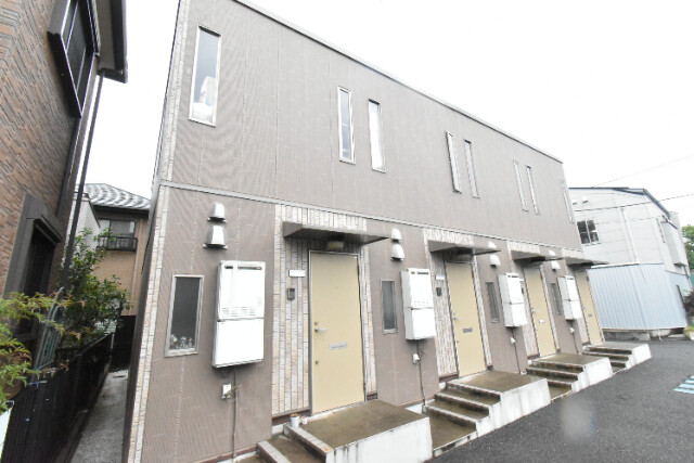 ��ʌ��������܎s�΋�厚�����̃e���X�n�E�X�̌����O��