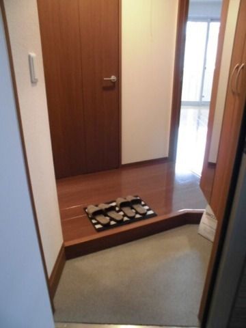 ��ʌ��z�J�s���������̃A�p�[�g�̌���