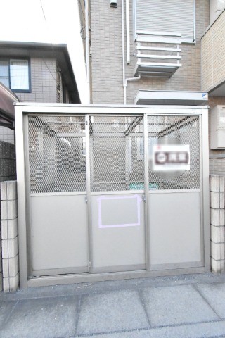 ��ʌ��z�J�s���������̃A�p�[�g�̂��̑�