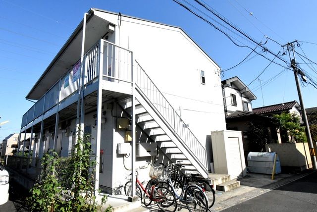 ��ʌ��������܎s������厚���[��703-9�̃A�p�[�g�̌����O��