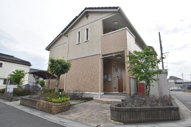 ��ʌ�����s�厚����2002-35�̃A�p�[�g�̌����O��