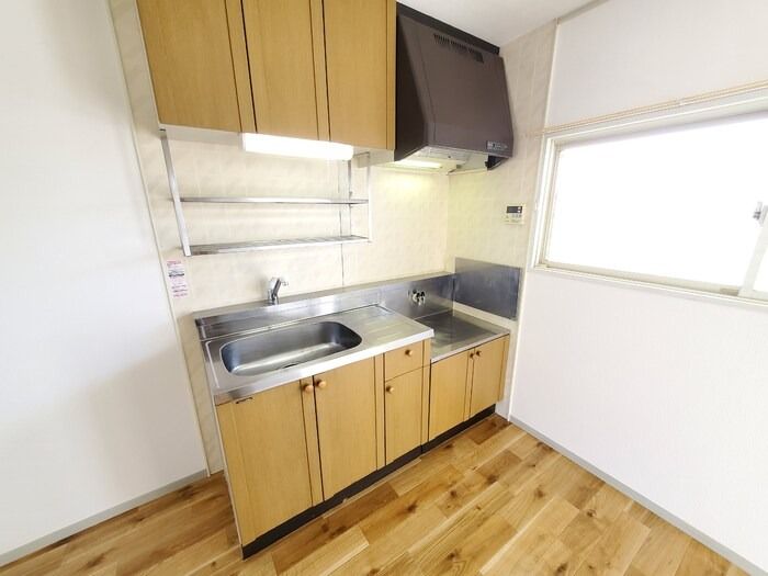 ��ʌ��������܎s��{��O���S���ڂ̃A�p�[�g�̃L�b�`��