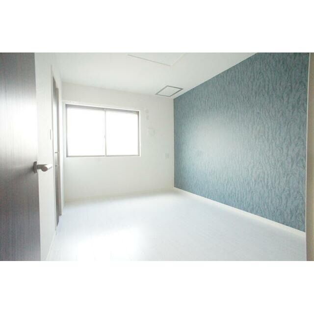 ��ʌ��������܎s�΋�����P���ڂ̃e���X�n�E�X�̂��̑������E�X�y�[�X