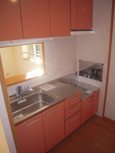 ��ʌ��k�����S�ɓޒ����h��S���ڂ̃A�p�[�g�̃L�b�`��