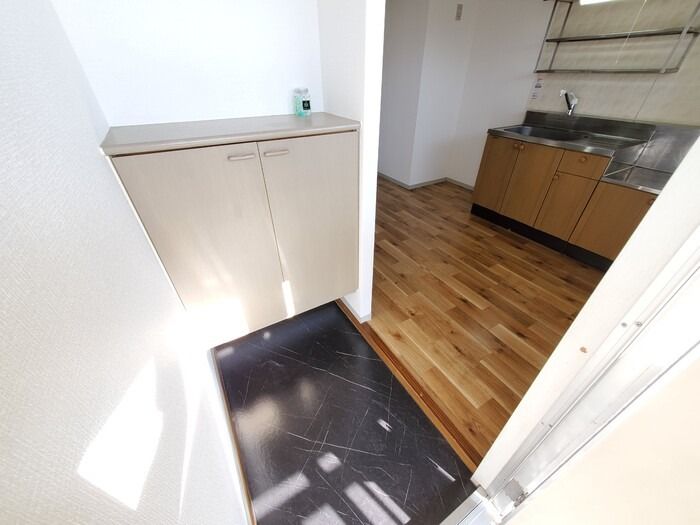 ��ʌ��������܎s��{��O���S���ڂ̃A�p�[�g�̌���