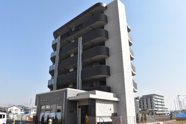 ��ʌ��������܎s����厚�w��̃}���V�����̌����O��