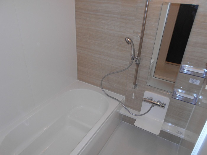 ��ʌ��z�J�s���C�N�^�E���Q���ڂ̃A�p�[�g�̃o�X