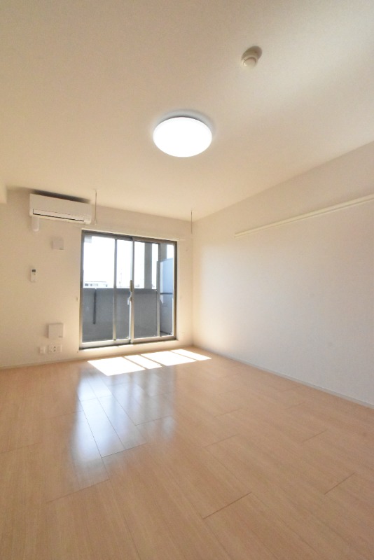 ��ʌ��������܎s����厚�w��̃}���V�����̂��̑������E�X�y�[�X